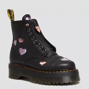 Dr. Martens SINCLAIR LEATHER HEART PLATFORM BOOTS